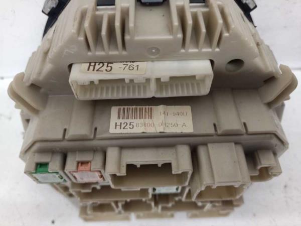 COMPTEUR AVEC COMPTE TOURS CITROEN C1 / PEUGEOT 107 / TOYOTA AYGO - Vue 3